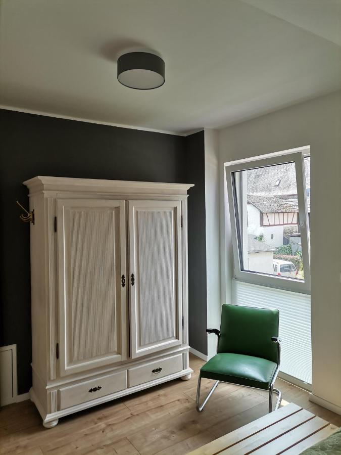 Sonnenufer Apartment & Moselwein I 베른카슈텔쿠에스 외부 사진